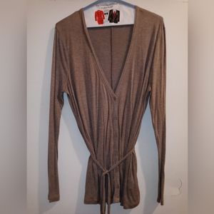 Gap lightweight long sleeve sweater